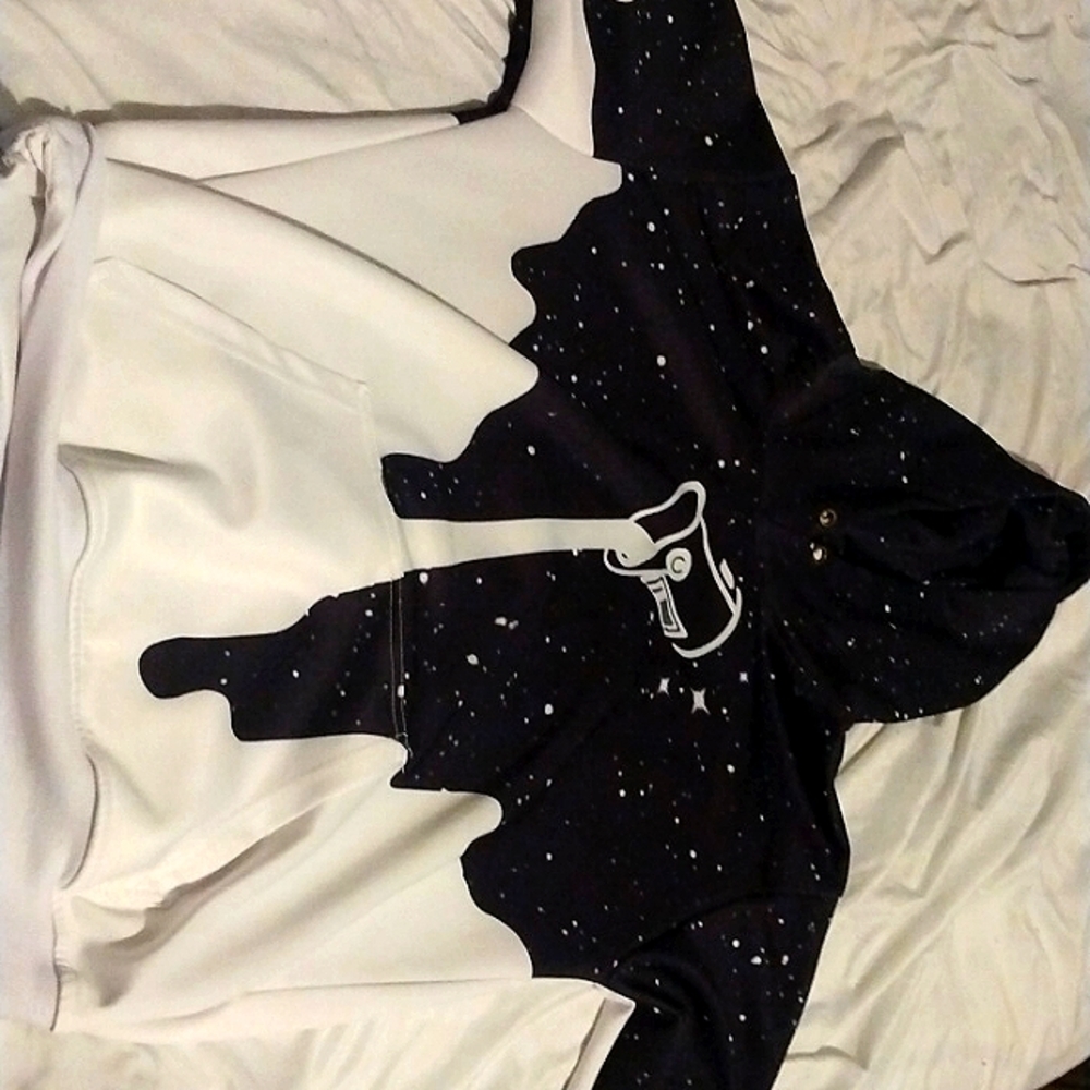 I am selling a medium sized men's hoodie